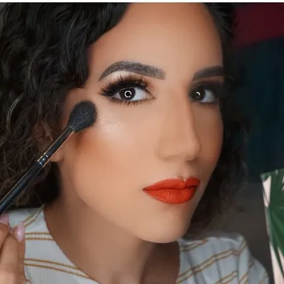 Shalini profile
