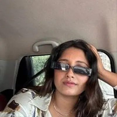 Shalini Singh profile