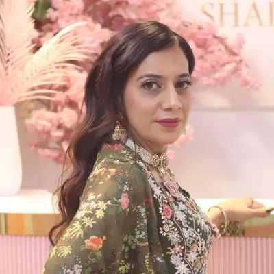 Shalinni Seth | Embracing Simple & Calm Lifestyle 🌿 profile