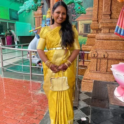 ✨SHAMINI THANGAVEL✨ profile