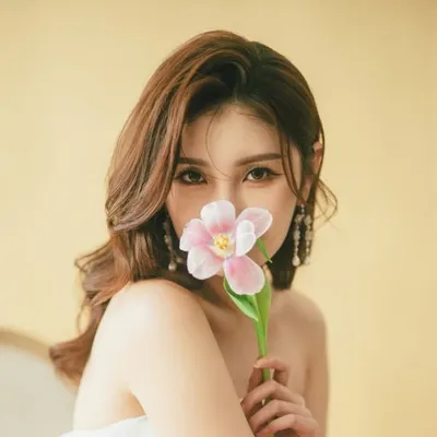 Shirley Sham 沈殷怡 profile