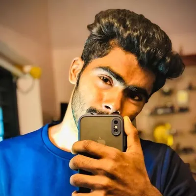 ŜĤÃϻsǗ profile