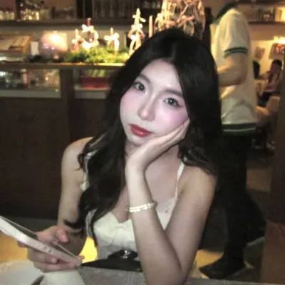 ๐๐๐โข profile
