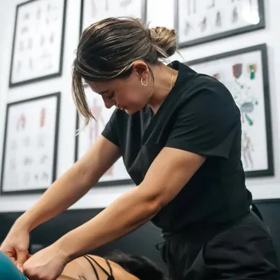Shannon Mein | Weightlifting Coach x Manual Therapy profile
