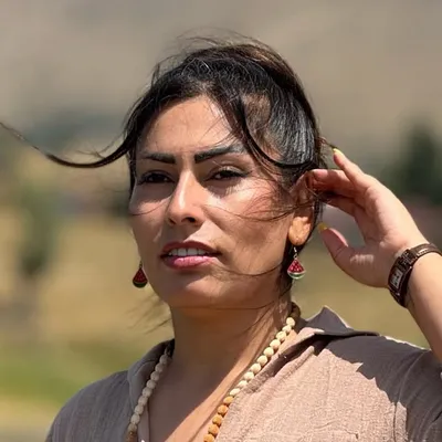 sharareh mohajer profile