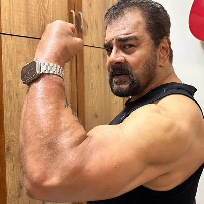 Sharat Saxena profile