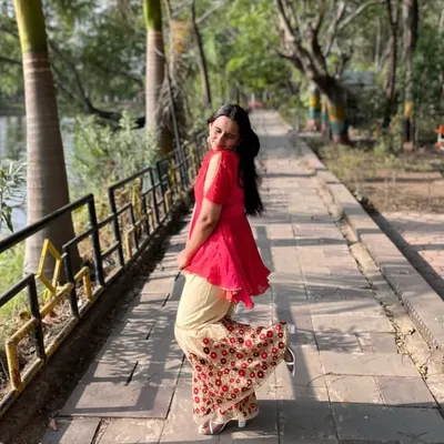 Samiksha | Lifestyle . Fashion . Skin care profile