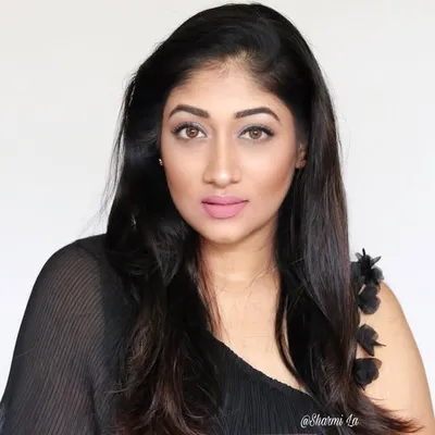 Sharmi La profile