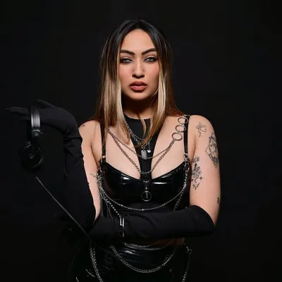 SHARNEA || Sharnea Dharnikota profile