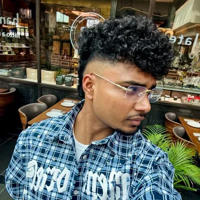 SHAROOKH profile