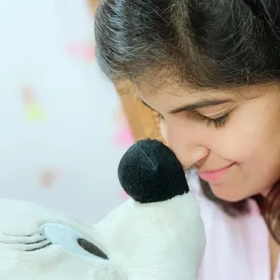 Charu Vivek profile