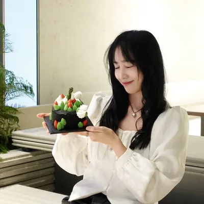 샤샤 | 뷰티 패션 인플루언서 profile