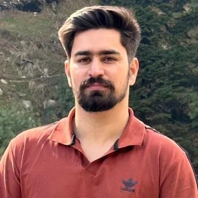 Shavar Ovais profile