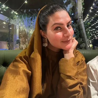 Shazia-Bhatt شازیا۔ profile