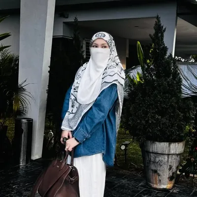 Shazreeyana Shukri (Kak Love) profile