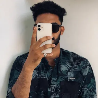 S H A Z Z M U H S I N profile