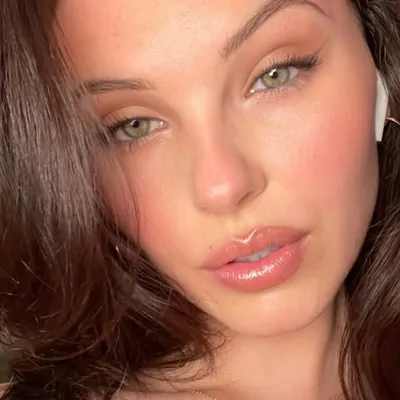 SHEA HENDRICKS profile