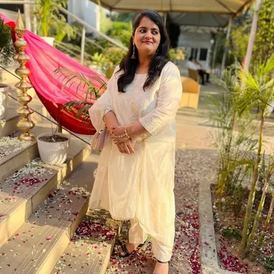 Sheetal Munshi profile