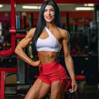 Shelby Pierce IFBB PRO AND COACH profile