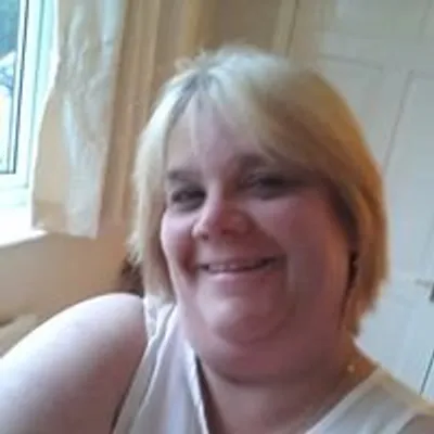 Michelle Ward profile