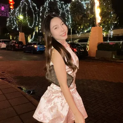 ๐ Sherlyn ่ฝ่ฝ ๐ profile