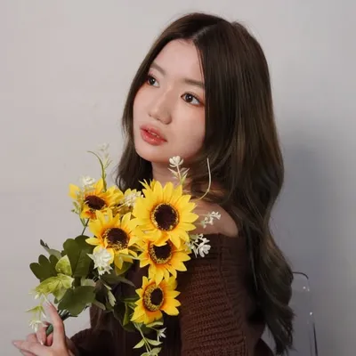 ๐จ๐๐๐ง๐ก๐๐ profile