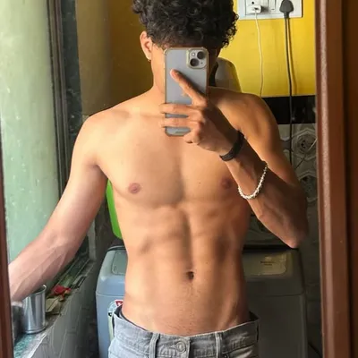 Adhik Shetty ✨ profile