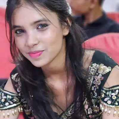 Shraddha Srivastava profile