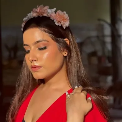 SHIBANII KAUR MUA🧿 profile