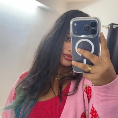 Shifa Razak🪽 profile