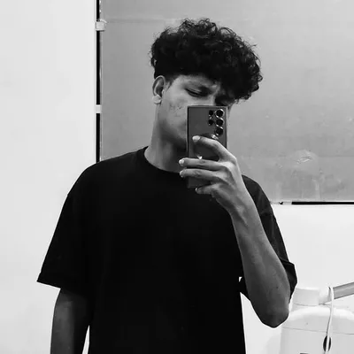 s ʜ ɪ ᴊ ᴜ ᴅ ʀ ᴢ profile