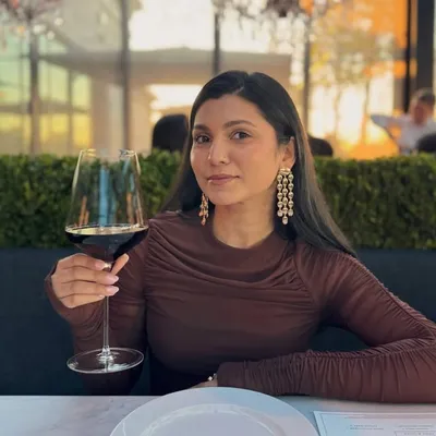 Shimoli Shah | Content Creator profile