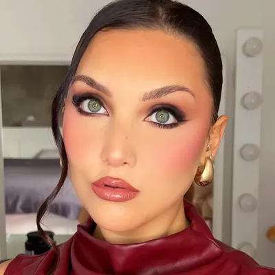 Sarah ✨ profile