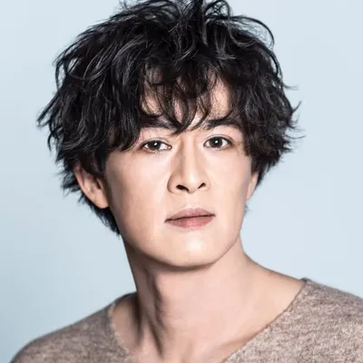 新納慎也(Shinya NÎRO) profile