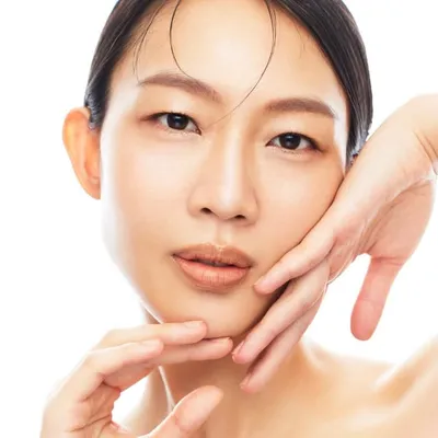 SHIORI TAKASHIMA 高嶋しおり profile