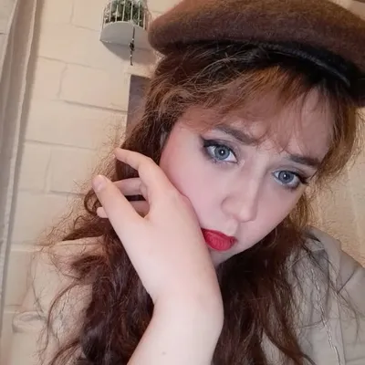 Shira Baudelaire profile