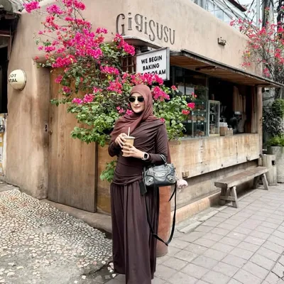Shirin Safira profile