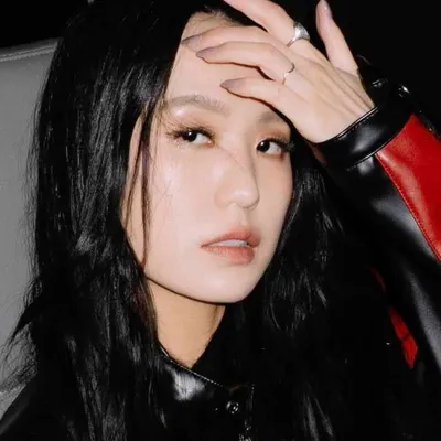 孫盛希 손성희 Shi Shi profile