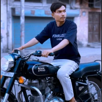 सरकार⚜️ profile