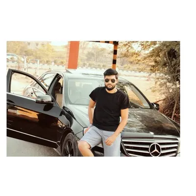shivam_pathak profile