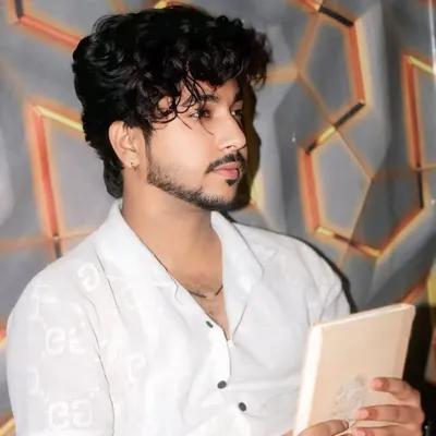 Shivam khandelwal profile