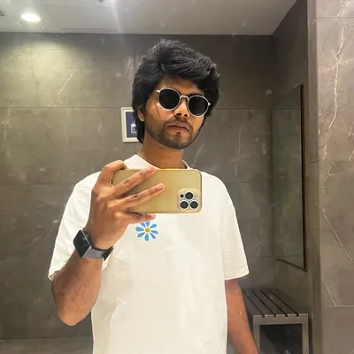SHIVAM MAURYA 🧿 profile