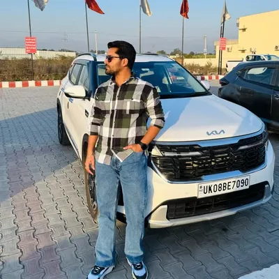 Adv. SHIVAM SHARMA🎓 profile