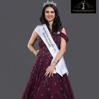 Shivangi Dwivedi ✨ profile