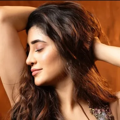 shivangi joshi profile