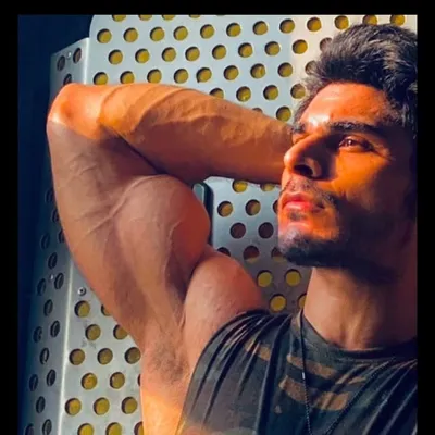 Shiv Singhania profile