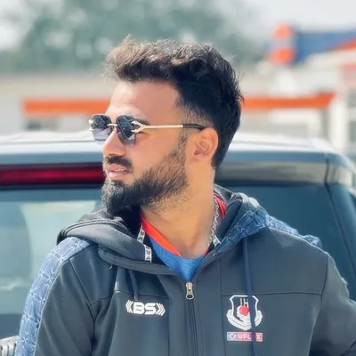 shoaib siddiquui profile