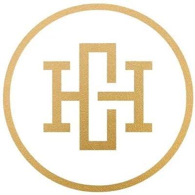 Shop Caroline Hill profile