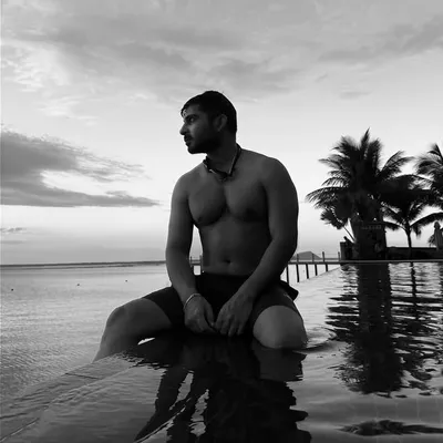 🦦 profile
