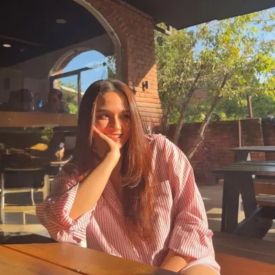 Shraddha ๐งฟ๐ profile